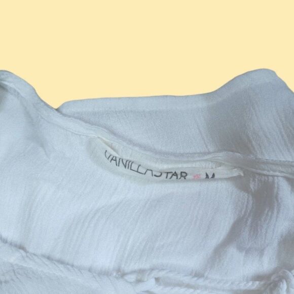 Women's Vanilla Star White Faux Wrap Bee Top, Size Medium - Picture 6 of 7